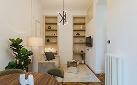 Casa Unica Milano - Elegant Apartment With Balcony - Centrale 1